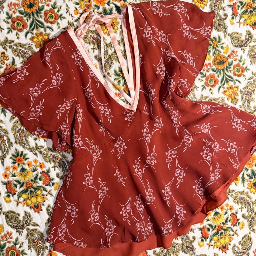Cinq a Sept Rust & Pale pink Floral 100% Silk Tie Back Flutter Sleeve Blouse L - Picture 7 of 8